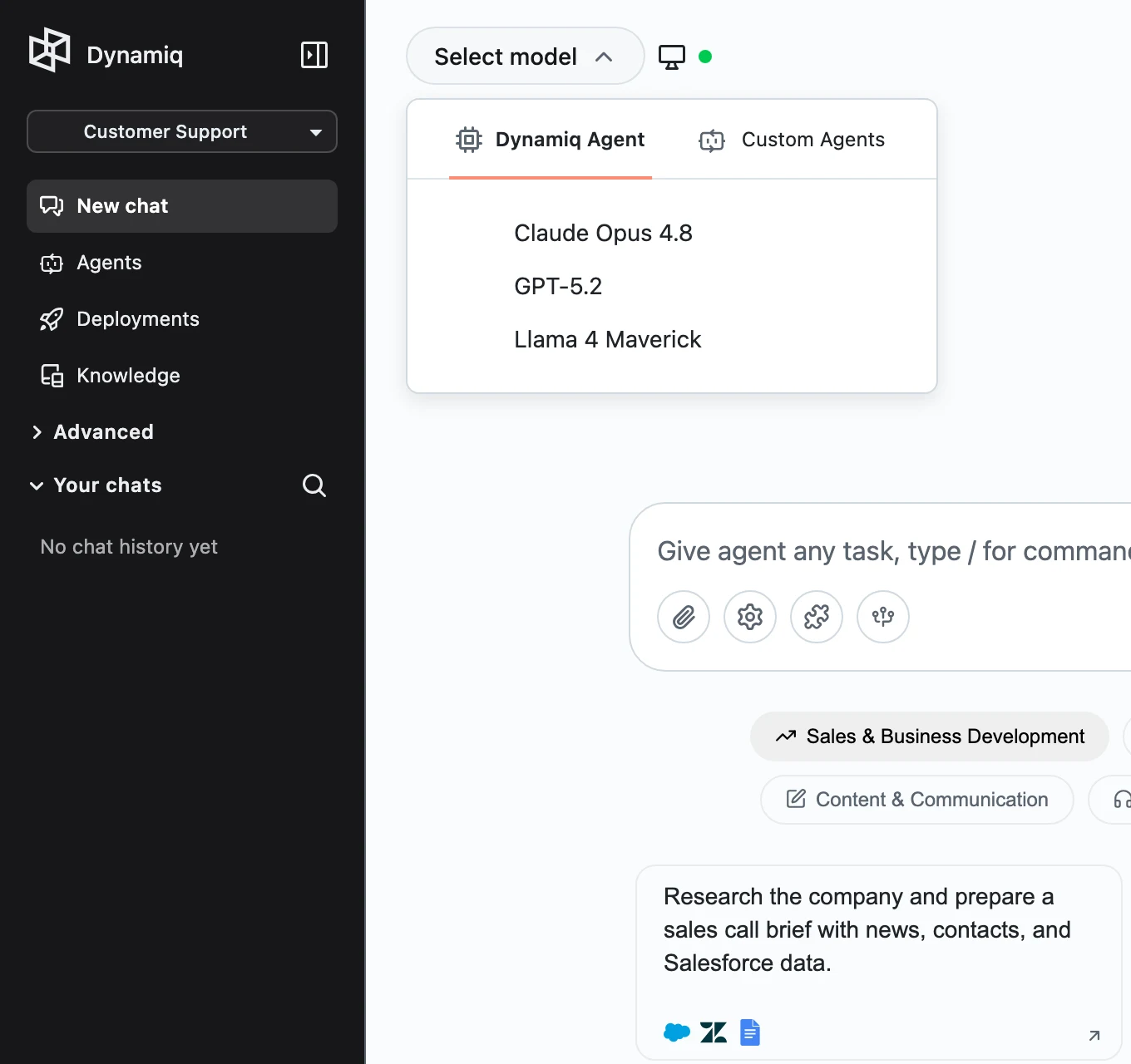 The chat selector open, showing the Dynamiq Agent and Custom Agents tabs